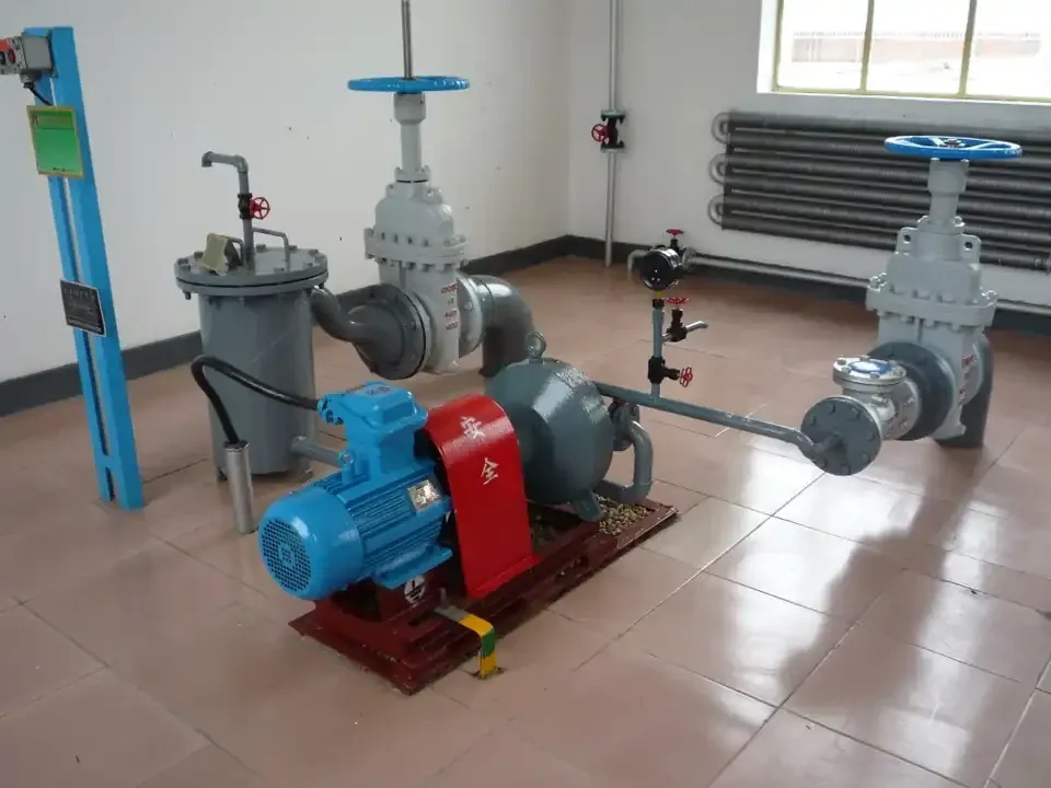 EHIK pump and connected pipework at the Daqing contaminated-oil transfer installation.