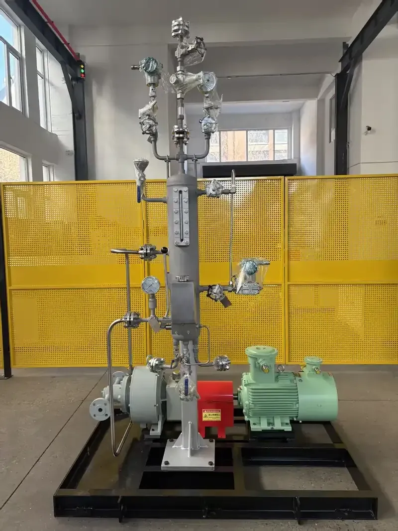 EHIK pump equipment with a vertical seal-support vessel and connected pipework.